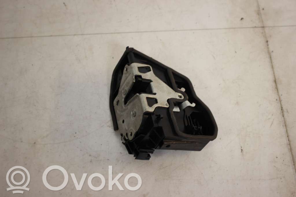 BMW 5 E60 E61 Cerradura de puerta trasera 