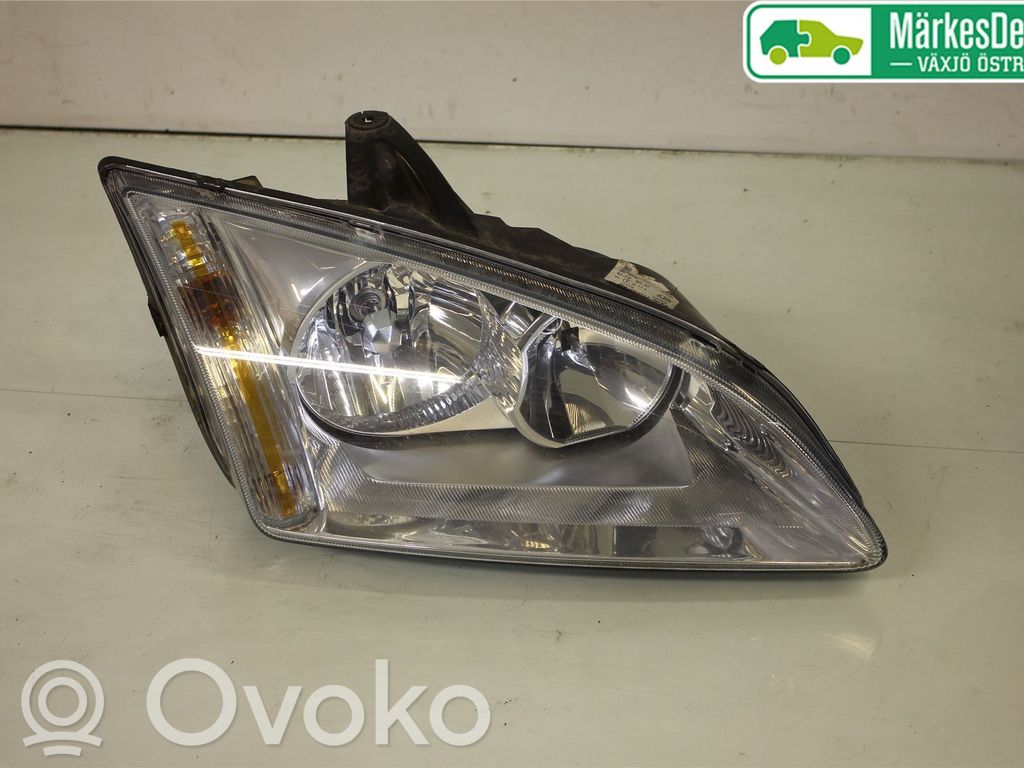 Ford Focus Headlight/headlamp 