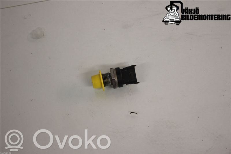 Saab 9-3 Ver2 Regulator ciśnienia paliwa 