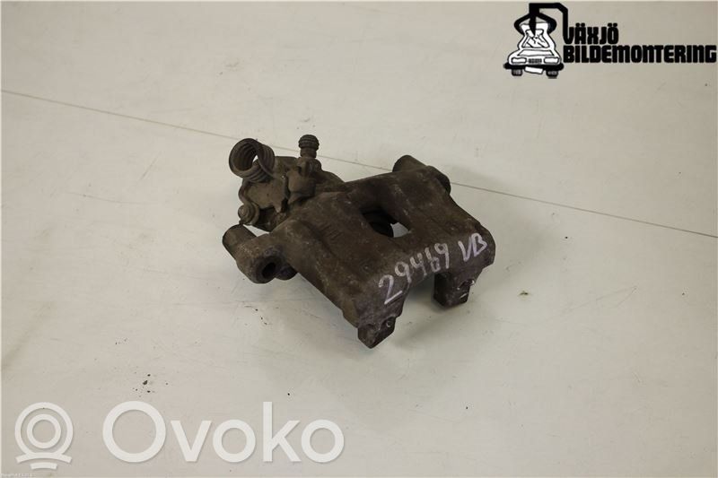 Mazda 3 I Задний суппорт 