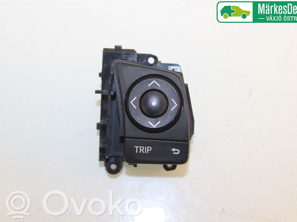 Toyota Yaris Steering wheel buttons/switches 