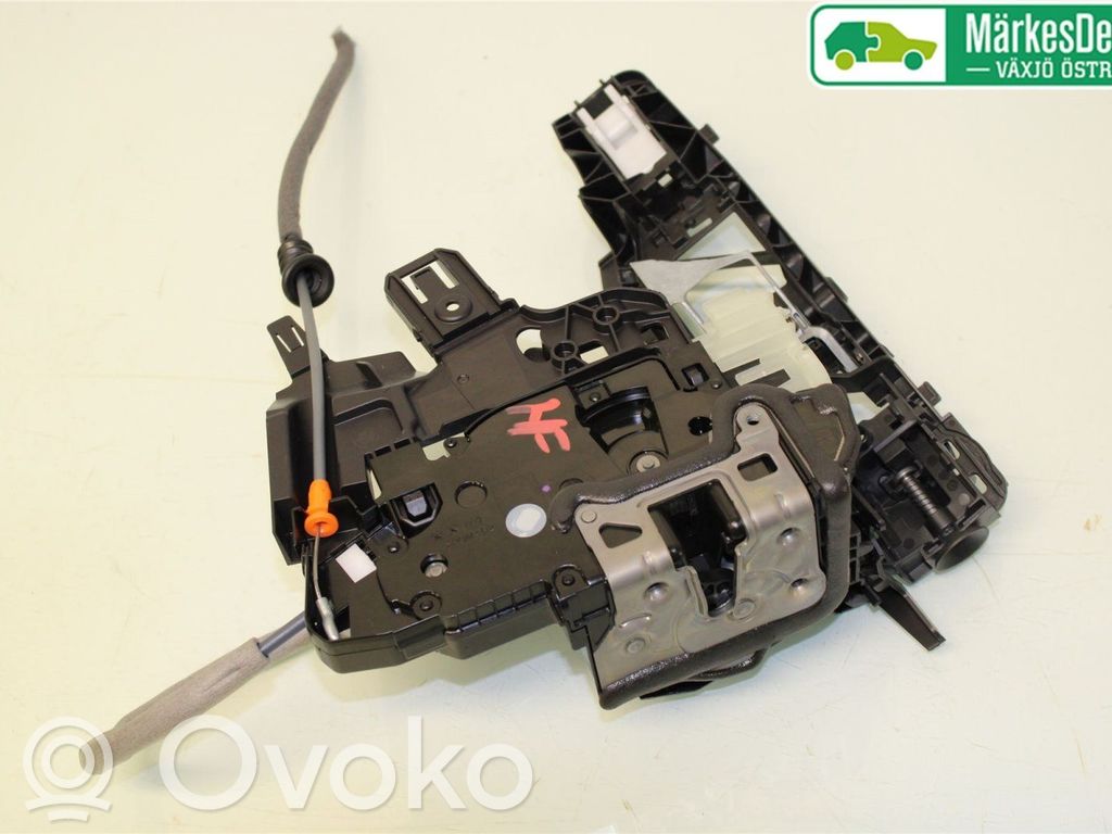 Zamek drzwi przednich   A0997202402