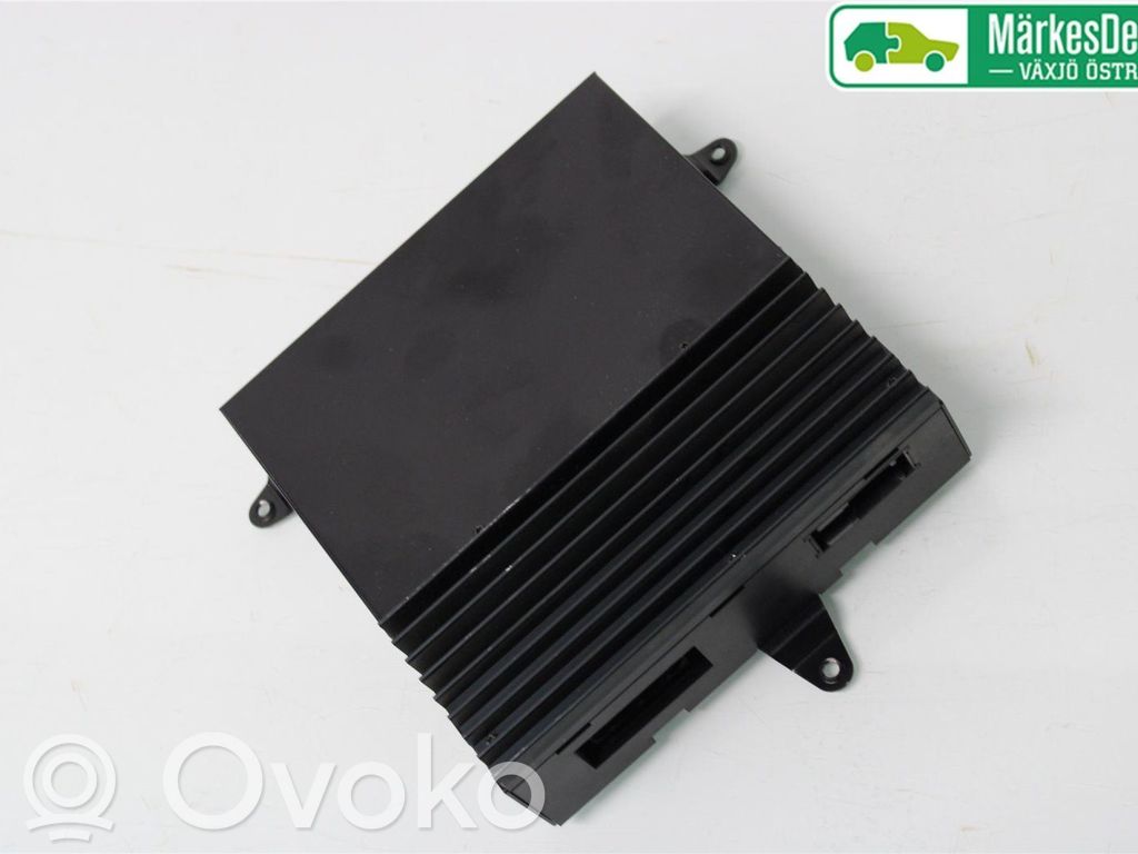 BMW 5 E39 Garso stiprintuvas 
