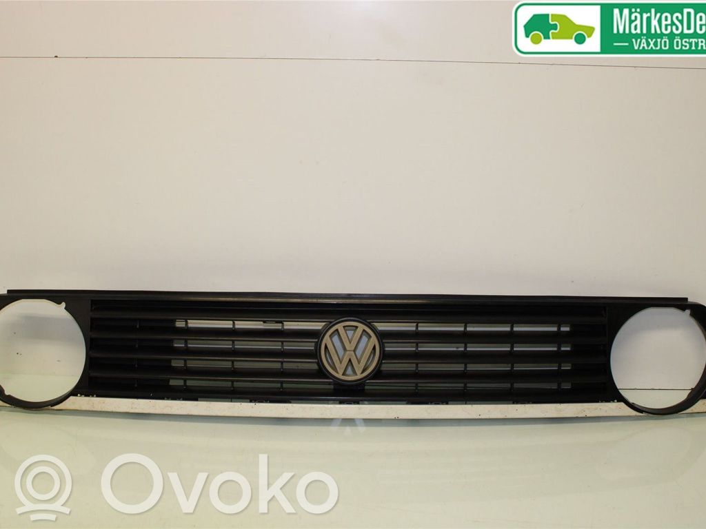 Volkswagen Golf II Etupuskurin alempi jäähdytinsäleikkö 