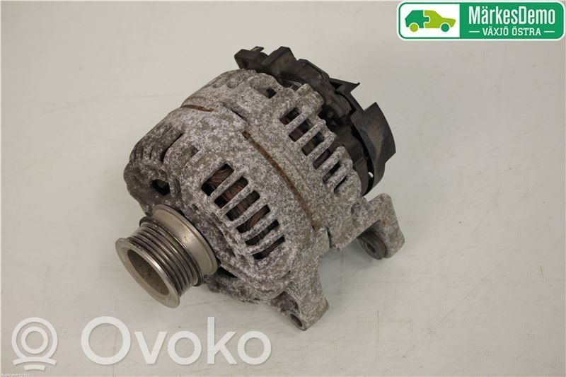 Opel Astra H Alternador 