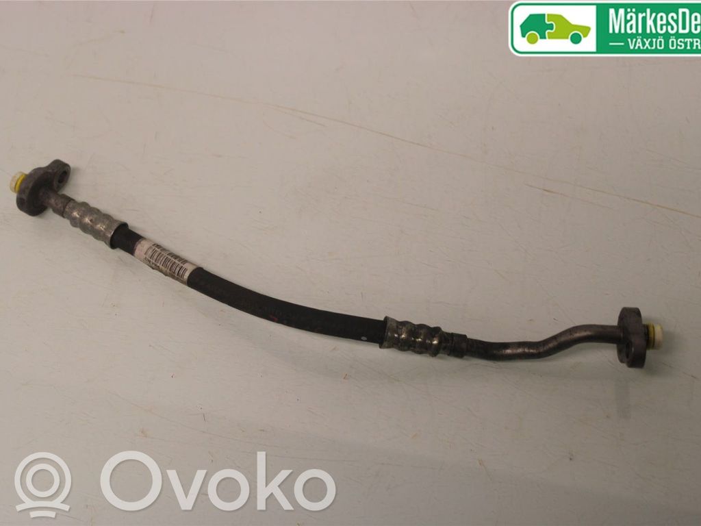 Ilmastointilaitteen putki (A/C)   31404746,31404746,31404746