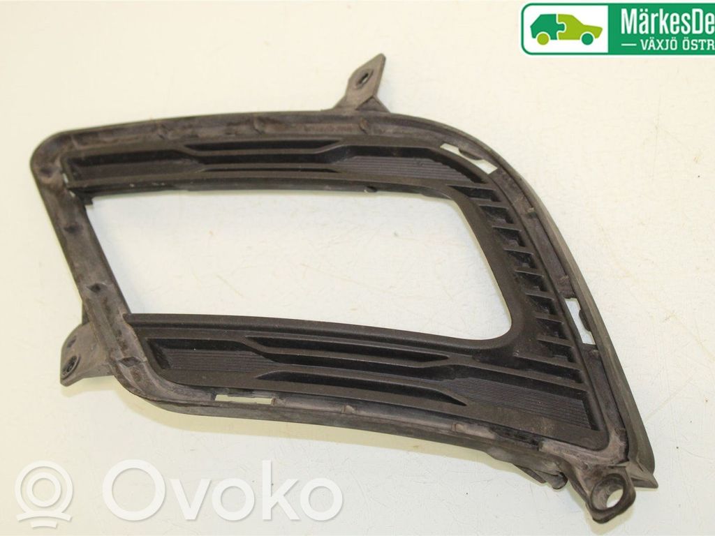 KIA Ceed Etusumuvalon ritilä 