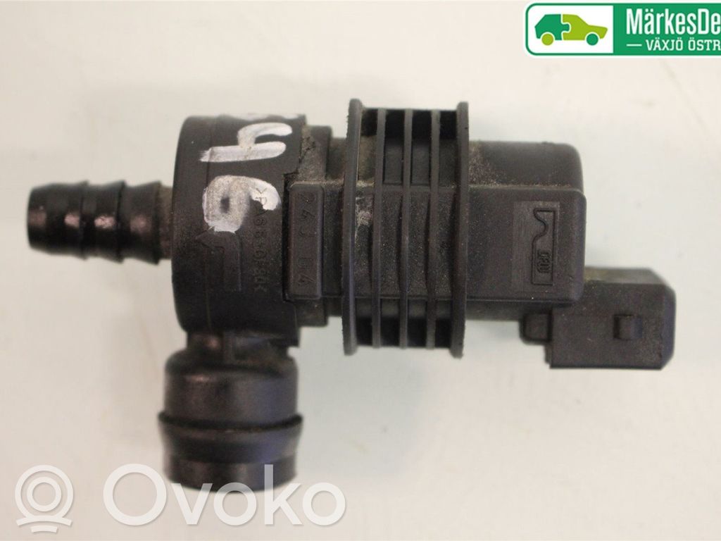 BMW 3 E46 Vacuum valve 
