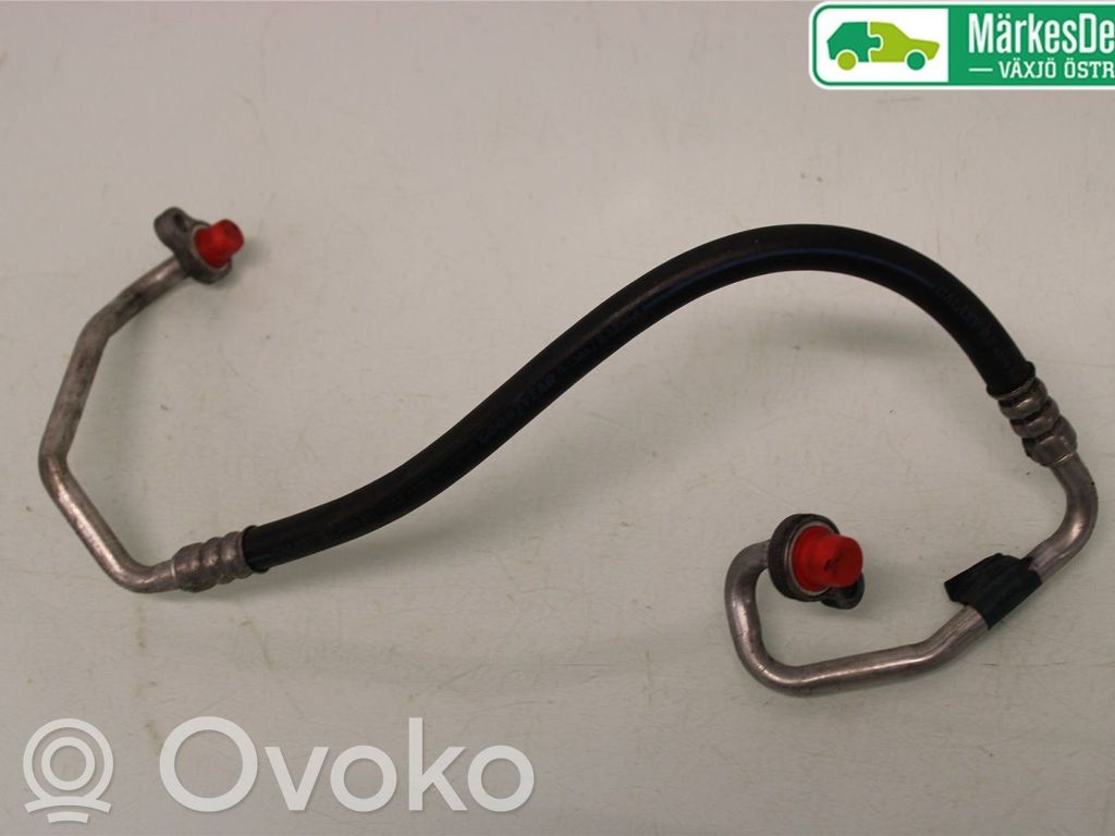 Ford Focus Ilmastointilaitteen putki (A/C) 