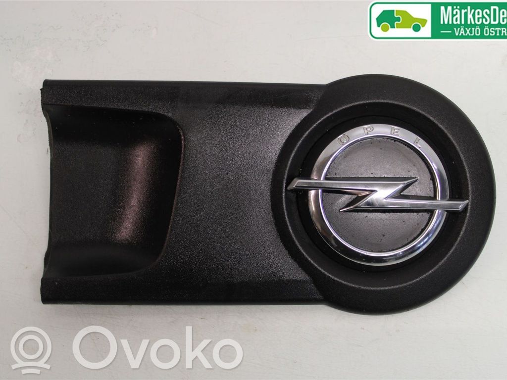 Opel Combo D Tailgate trim 