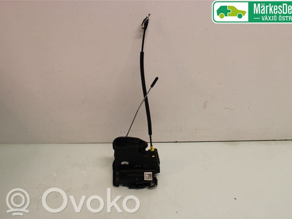 Opel Astra K Rear door lock 