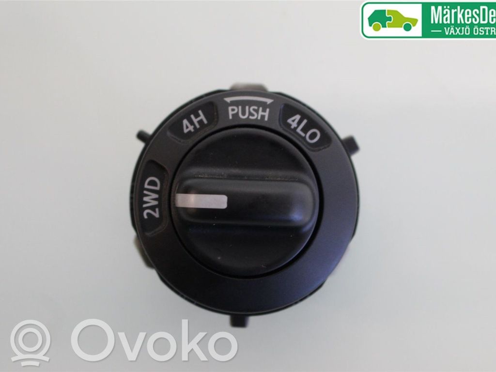 Nissan Navara D23 Interruptor de bloqueo del diferencial 