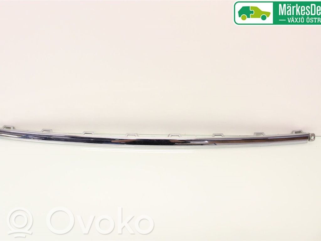 Volkswagen PASSAT CC Moldura embellecedora de la barra del amortiguador trasero 