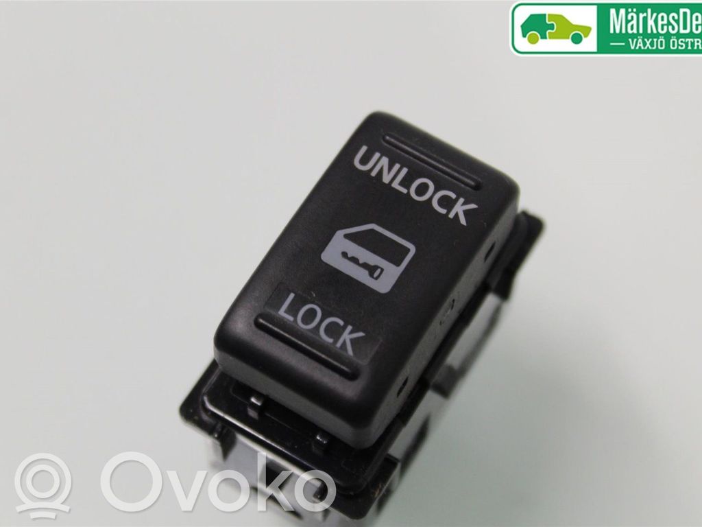 Nissan Navara D40 Central locking switch button 