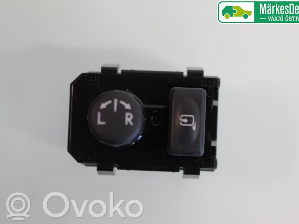 Wing mirror switch   83061AJ000,83061AJ000,83061AJ000