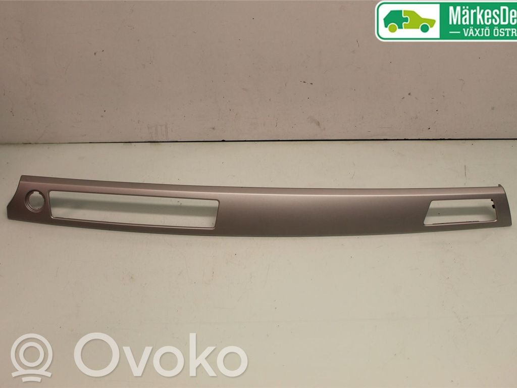 BMW 3 E90 E91 Dekoratyvinė apdailos juostelė 