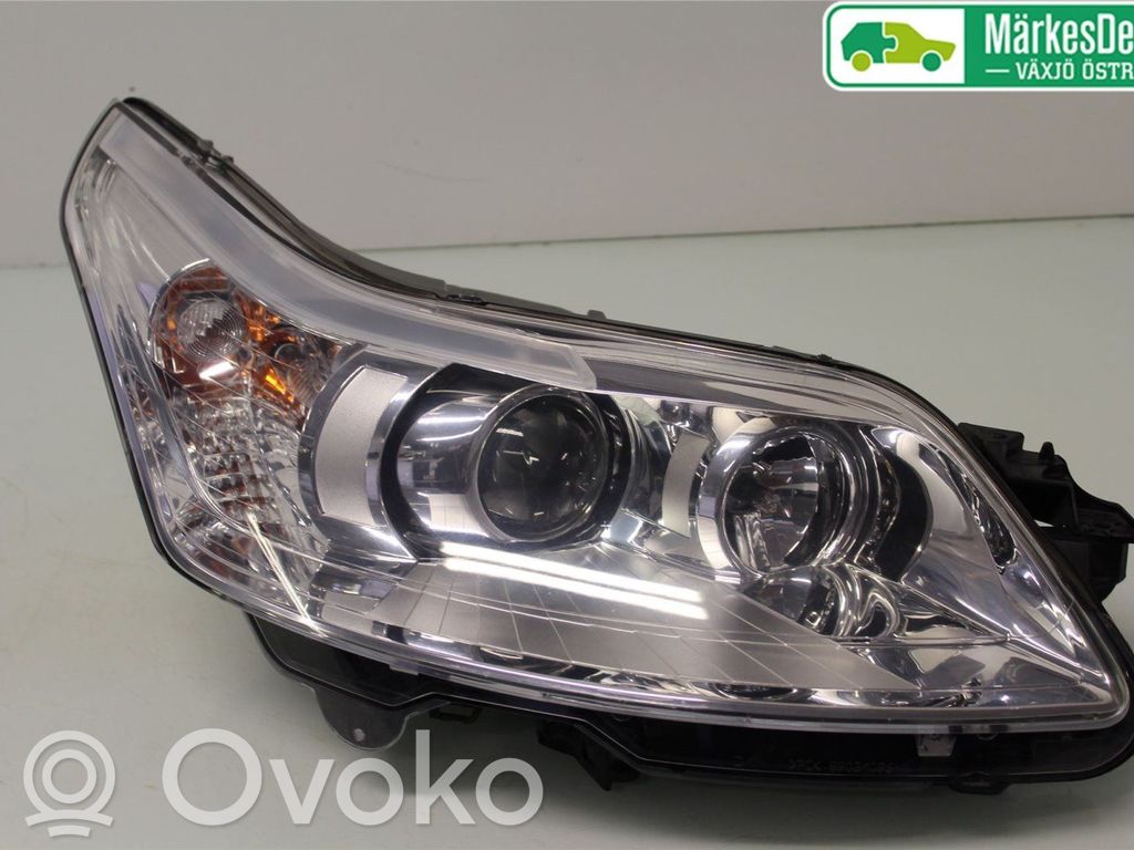 Citroen C4 II Lampa przednia 