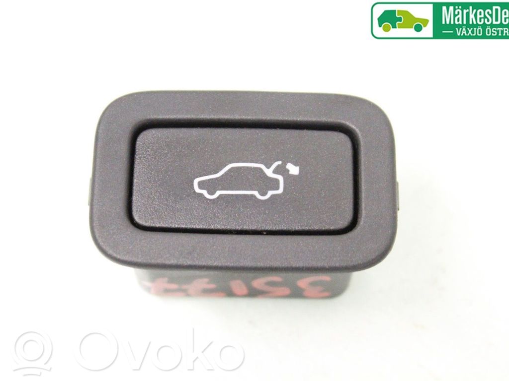 Land Rover Range Rover Evoque L538 Tailgate/boot open switch button 