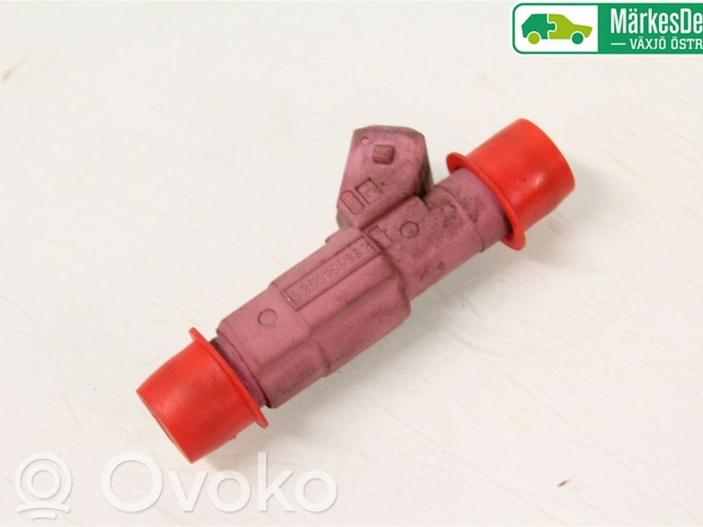 Volvo S80 Polttoainesuutin 