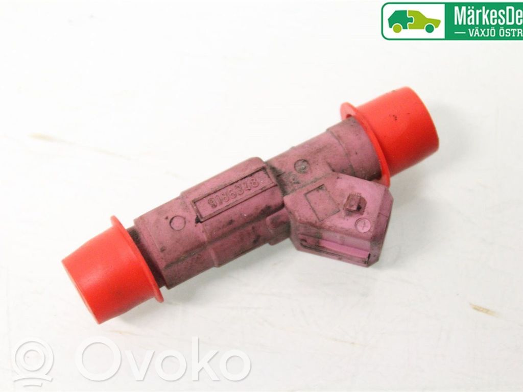 Volvo S80 Polttoainesuutin 