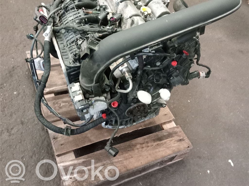 Volkswagen Golf Sportsvan Engine 