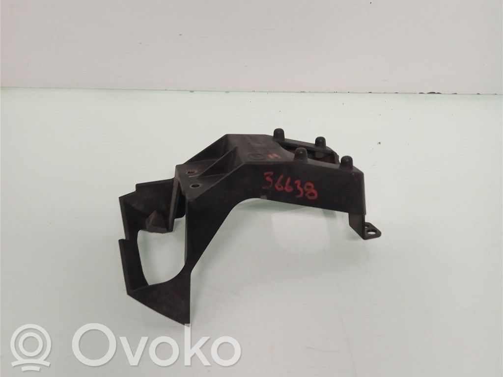 Mazda 3 I Support de montage de pare-chocs avant 