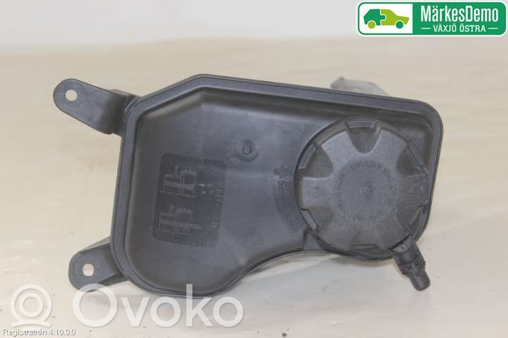 Aušinimo skysčio išsiplėtimo bakelis   17137640514,1713756746201