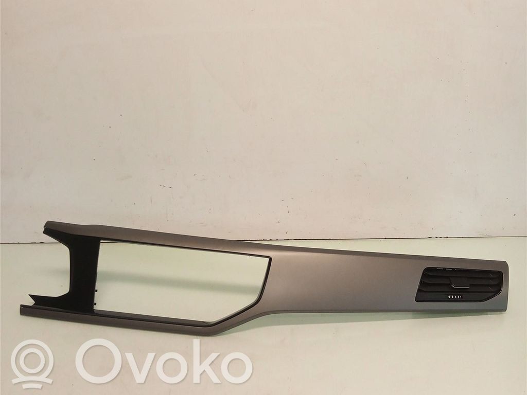 Volkswagen Polo VI Ramă ornament torpedou bord 