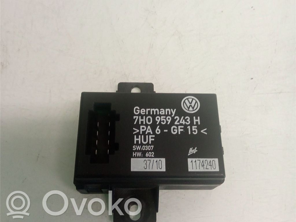 Volkswagen Transporter - Caravelle T5 Door control unit/module 