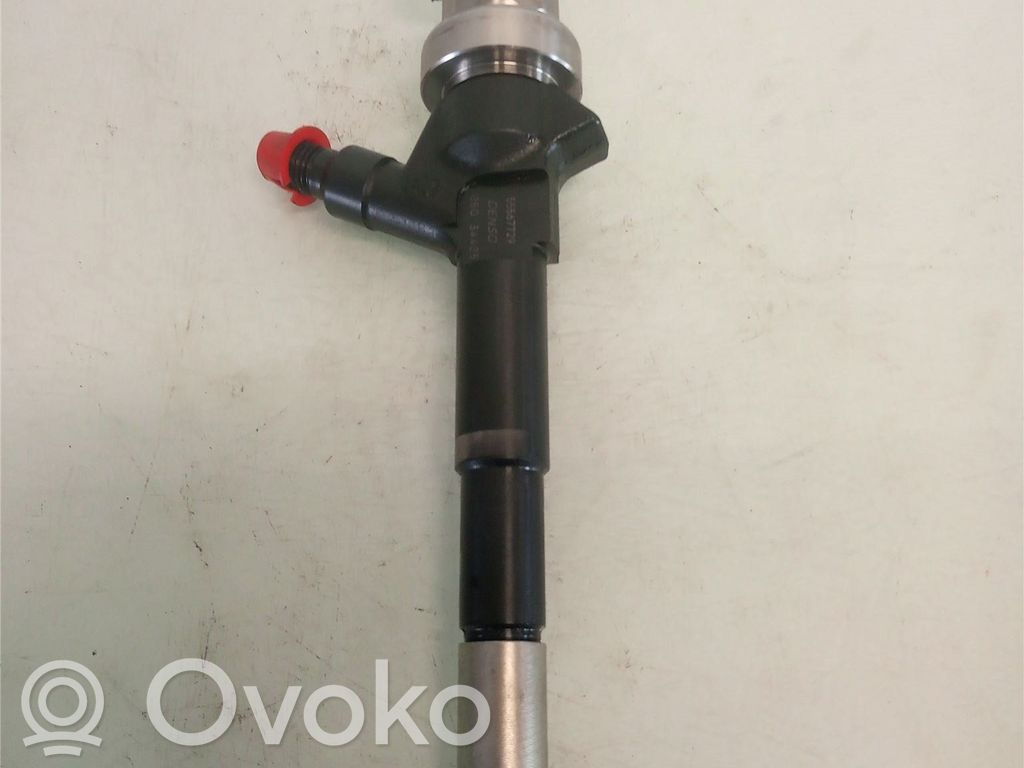 Opel Astra J Inyector de combustible 