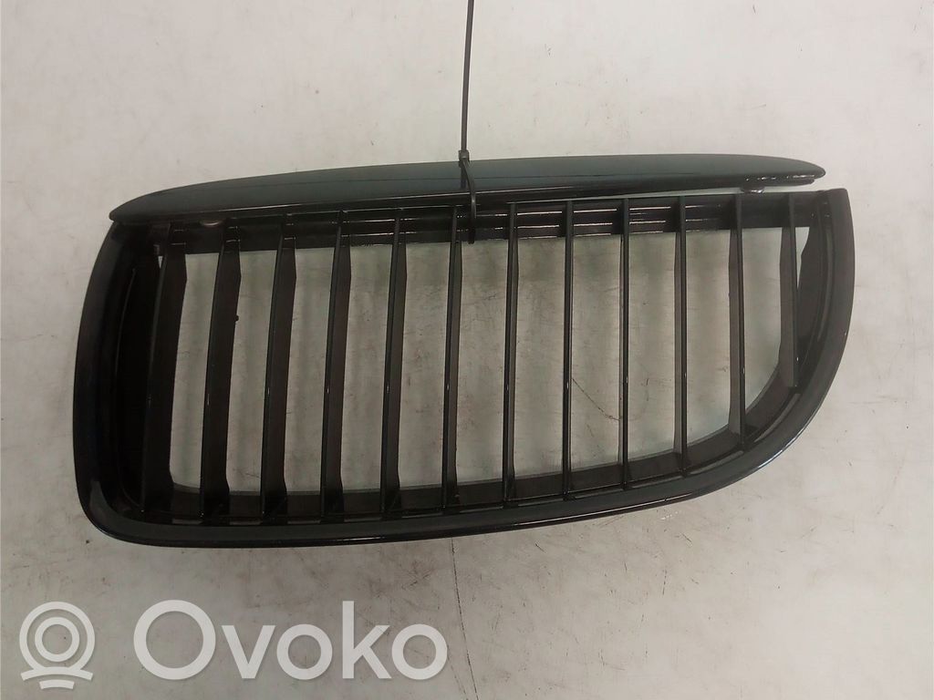 BMW 3 E90 E91 Front bumper lower grill 