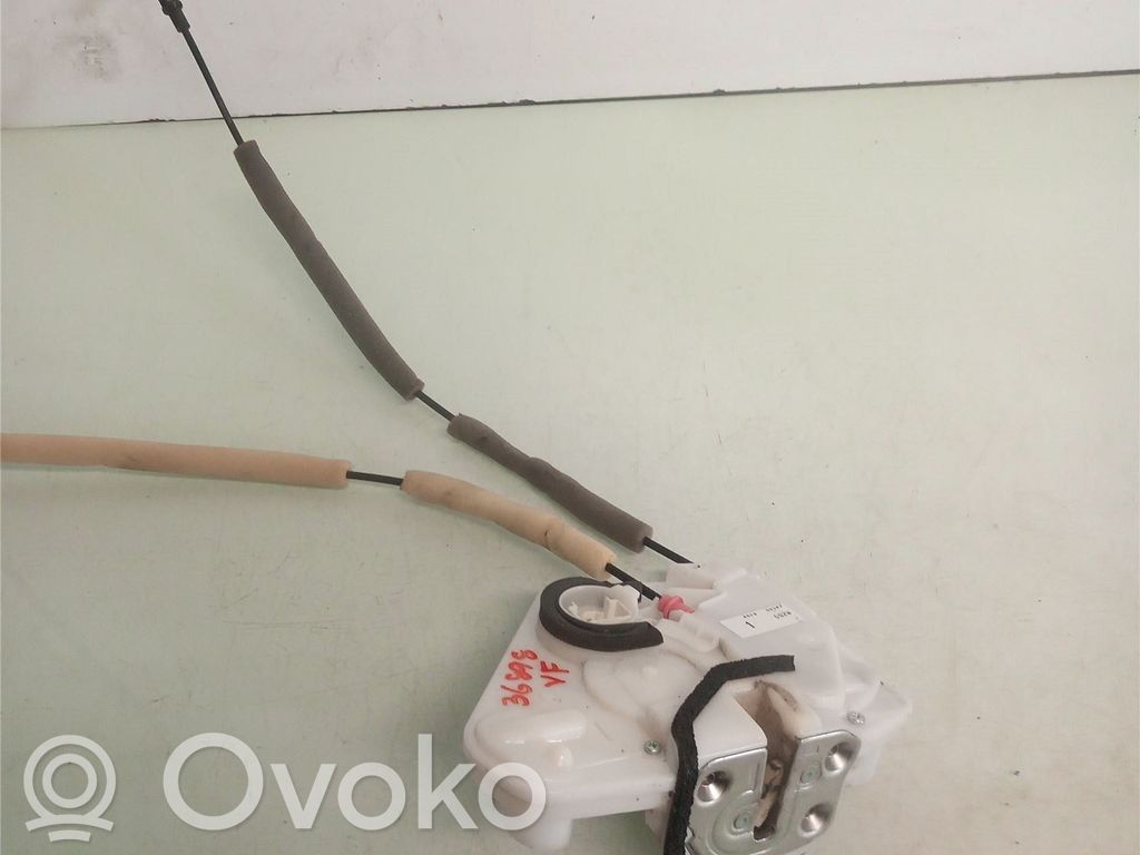 Mazda CX-3 Front door lock 