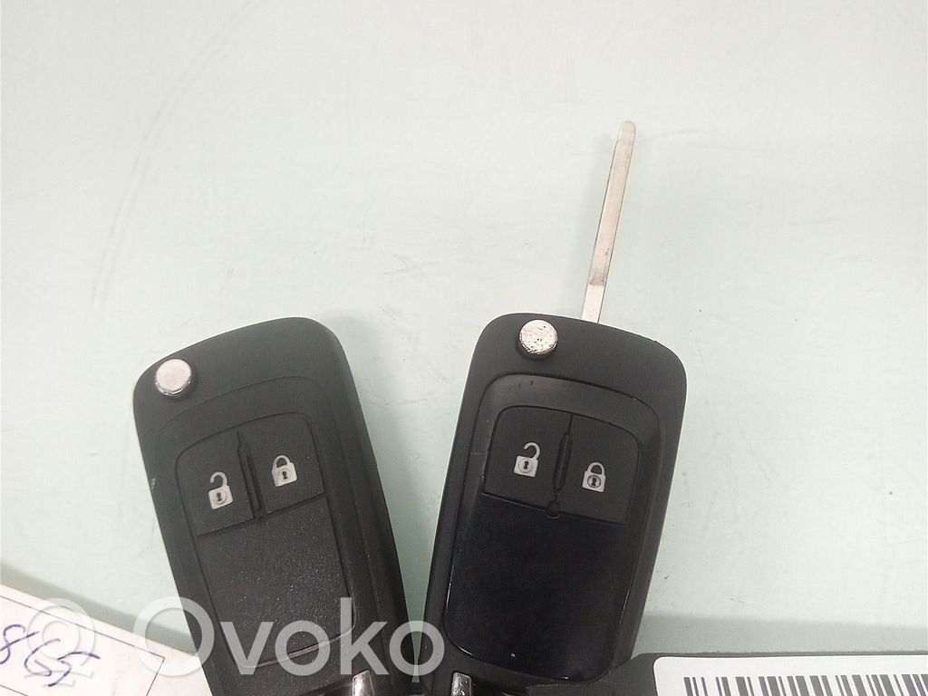 Opel Corsa E Ignition key/card 