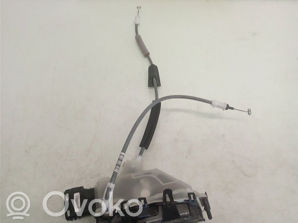 Opel Mokka B Rear door lock 