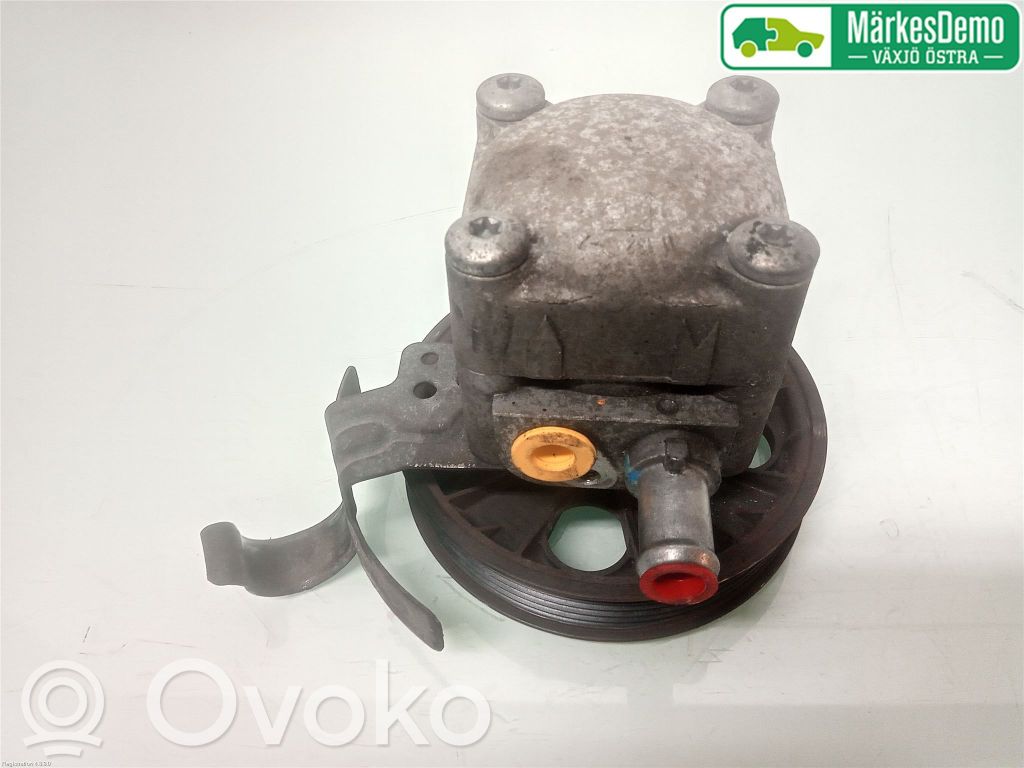 Volvo V70 Vairo stiprintuvo siurblys 