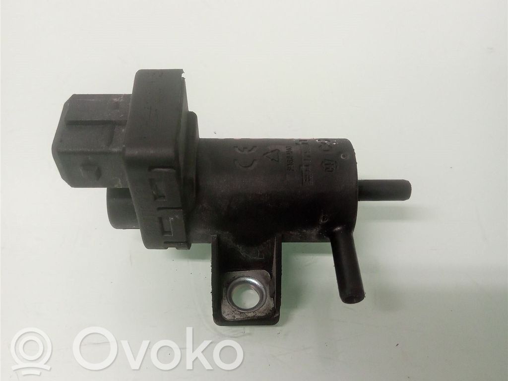 Vacuum valve   8200762162,8200762162,8200762162