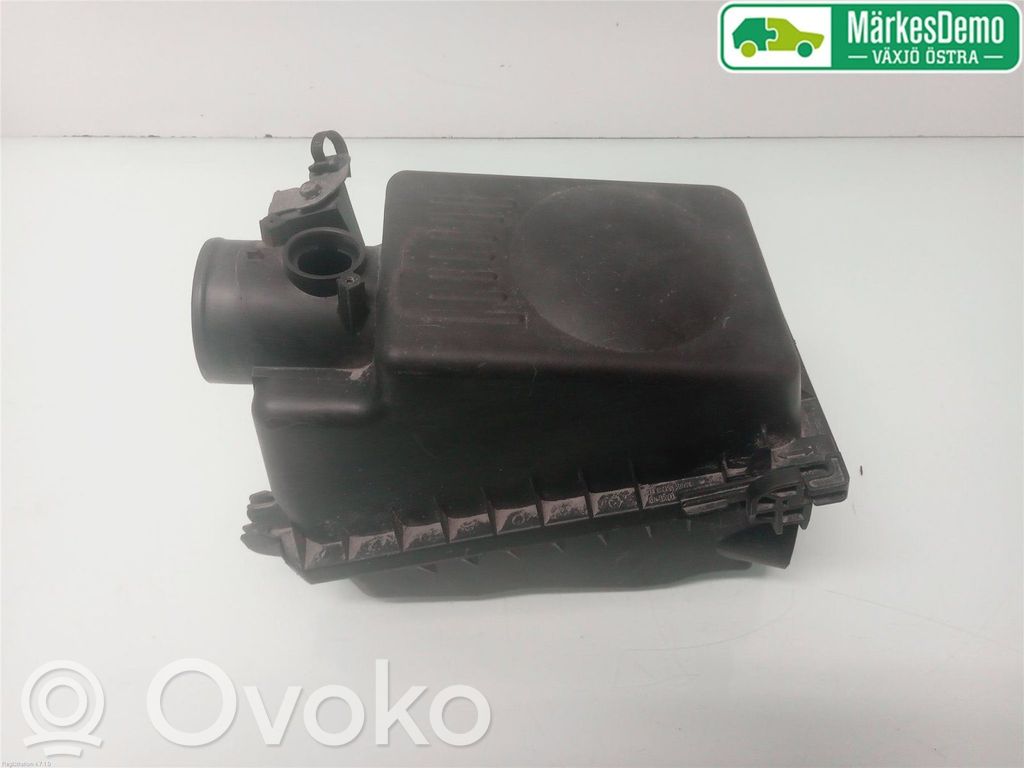 Toyota Avensis T250 Air filter box 