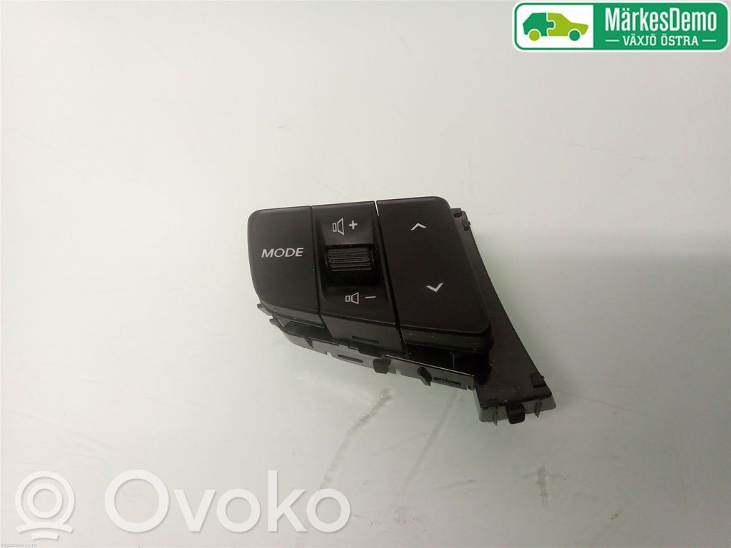 Hyundai i40 Interruptores/botones de la columna de dirección 