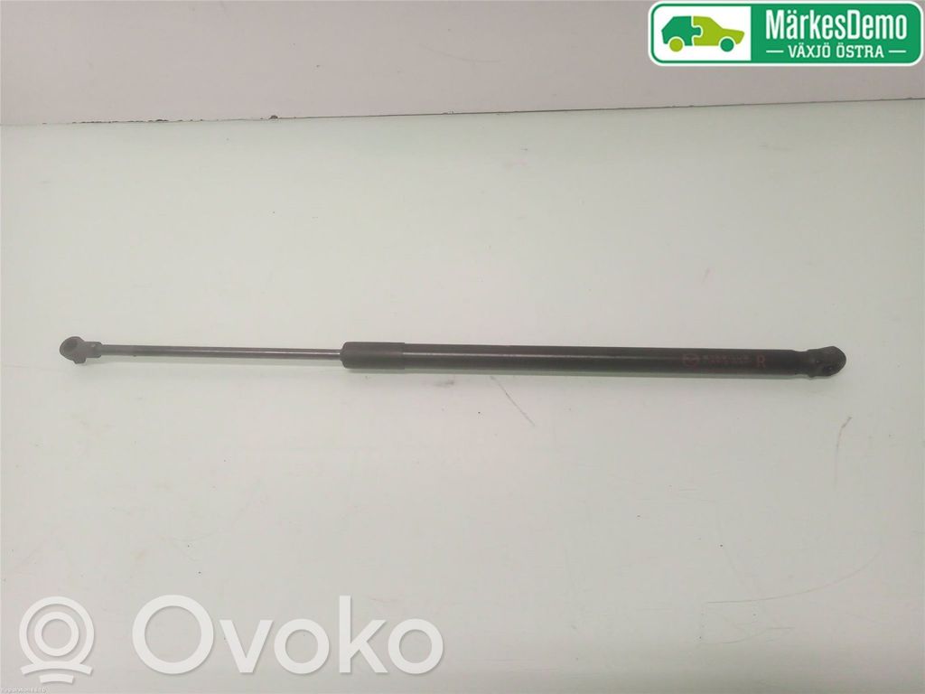Mazda 2 Tailgate strut 