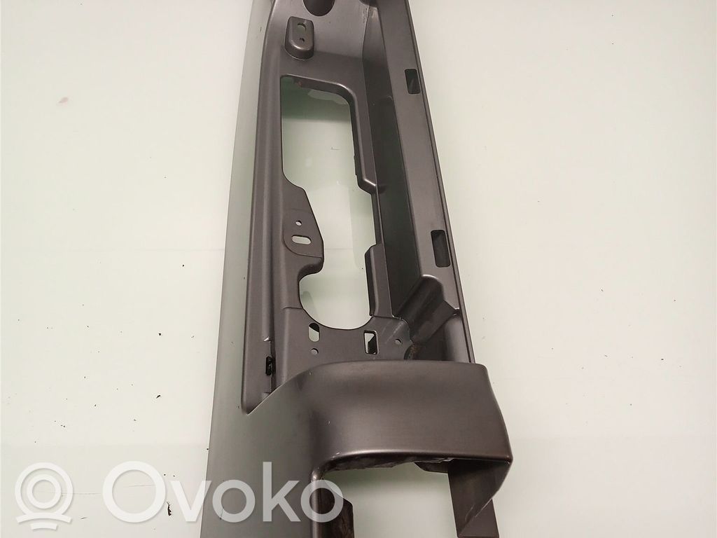 Opel Vivaro Element lampy tylnej 