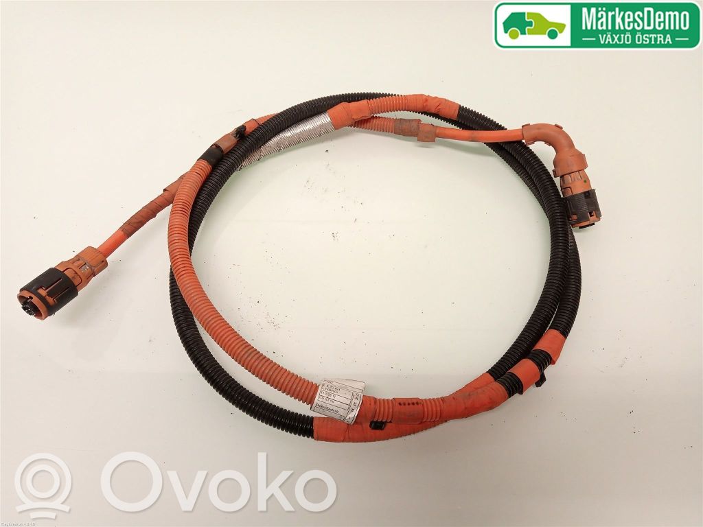 Kabel wysokiego napięcia   61126821406