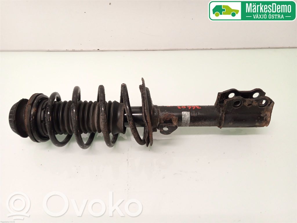 Toyota Yaris Ansamblu amortizor cu arc față 