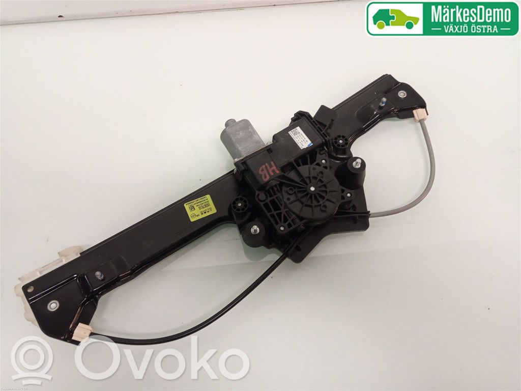 Rear door window regulator with motor   10367616