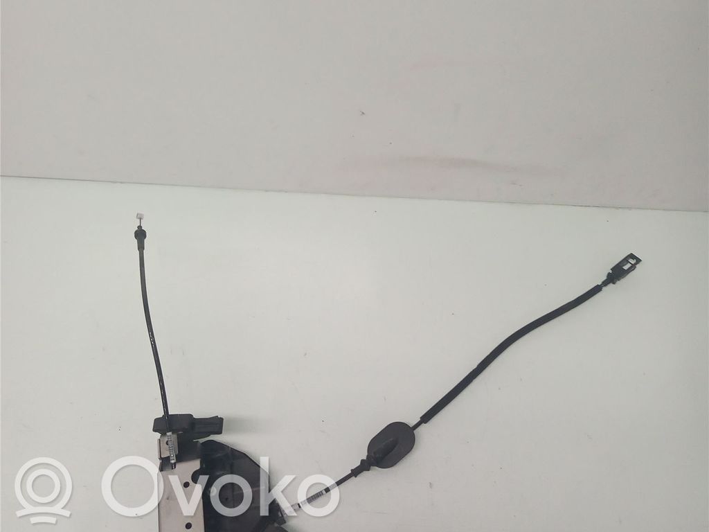 Ford Transit Priekšpusē slēdzene 