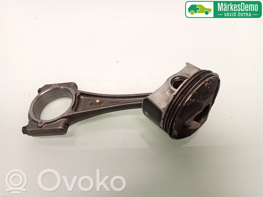 Mazda 3 III Pistón 