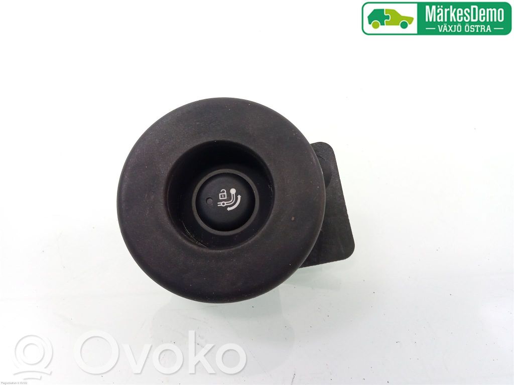 BMW 3 F30 F35 F31 Przycisk chowanego haka holowniczego 