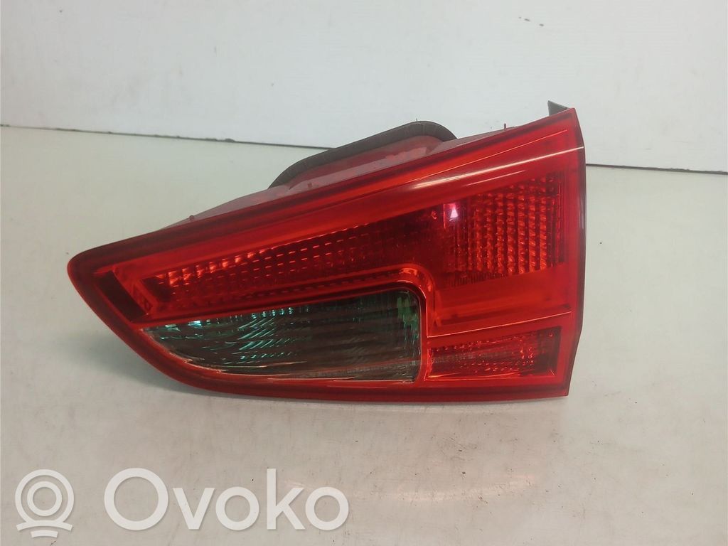 KIA Ceed Tailgate rear/tail lights 