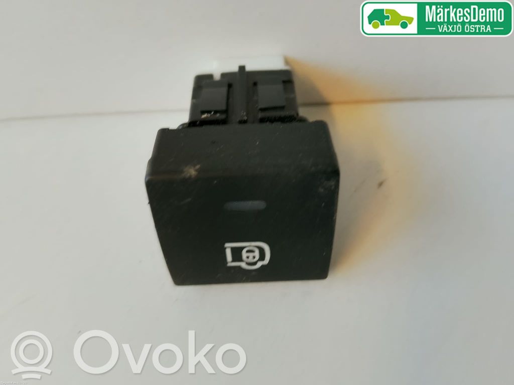 Citroen Berlingo Central locking switch button 