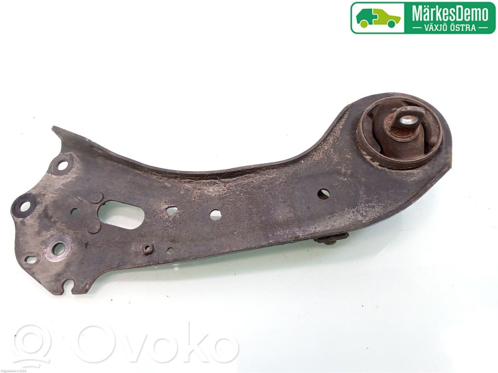 KIA Optima Rear control arm 