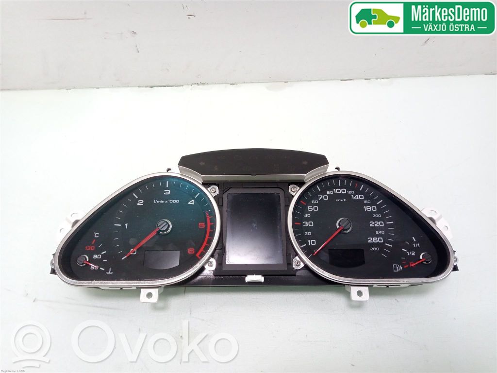Audi Q7 4M Nopeusmittari (mittaristo) 
